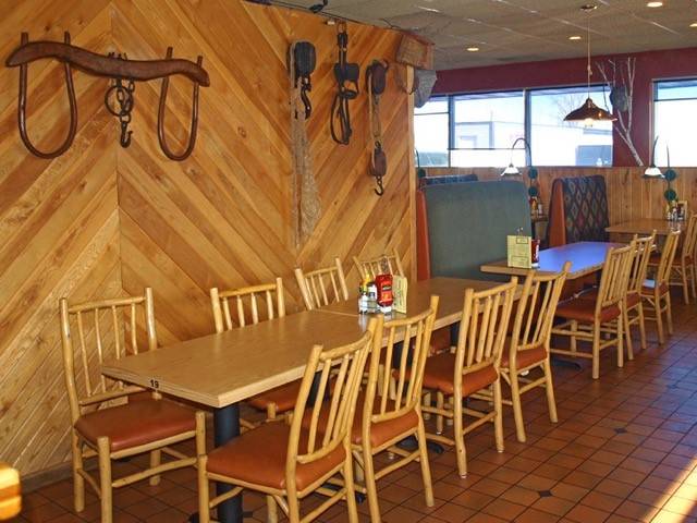 Tastebuds Smokehouse & Spirits | meal takeaway | 2680 Cleveland Ave, Marinette, WI 54143, USA | 7157329860 OR +1 715-732-9860
