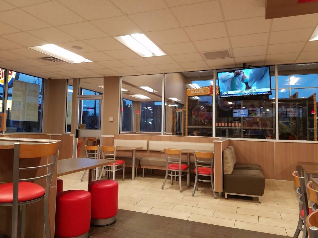Burger King | restaurant | 203 E Market St, Celina, OH 45822, USA | 4195869295 OR +1 419-586-9295