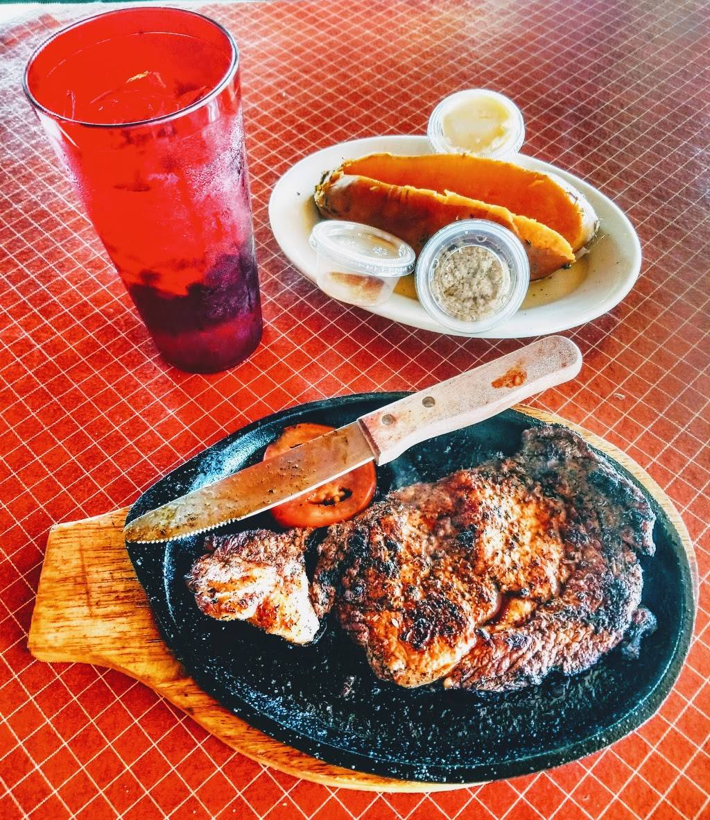 Pier Restaurant | restaurant | 600 E Lakeview Dr, Hornbeak, TN 38232, USA | 7315382803 OR +1 731-538-2803