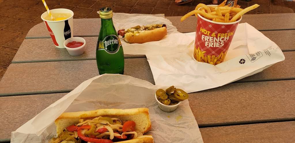 Schnappers Hots | restaurant | 1528 Periwinkle Way, Sanibel, FL 33957, USA | 2394728686 OR +1 239-472-8686