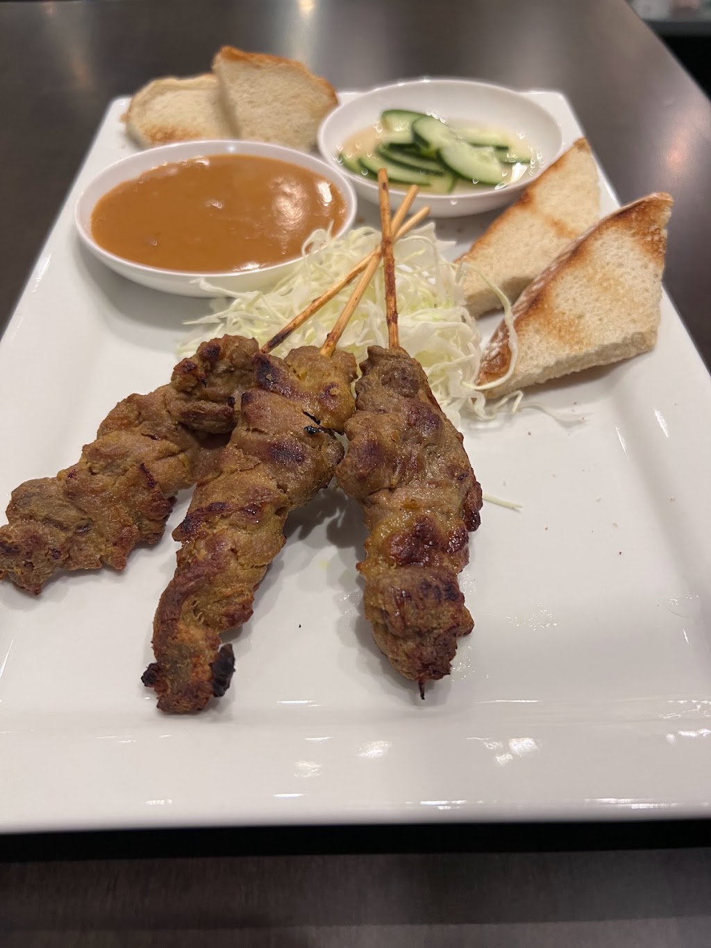 Gin Sen | restaurant | 2062 N Damen Ave, Chicago, IL 60647, USA | 7736611050 OR +1 773-661-1050