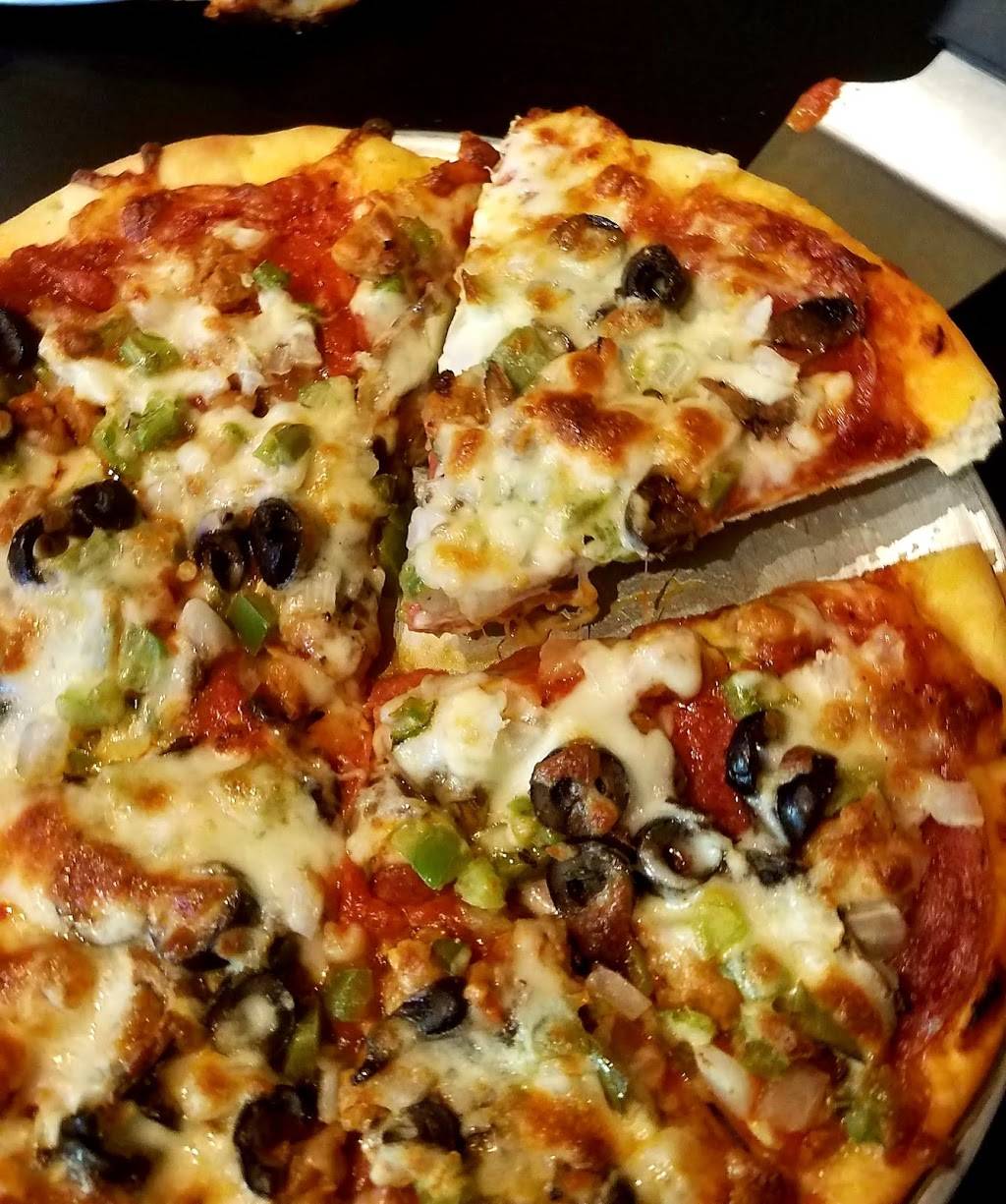 Fongs on Forest | restaurant | 3018 Forest Ave, Des Moines, IA 50311, USA | 5152773664 OR +1 515-277-3664