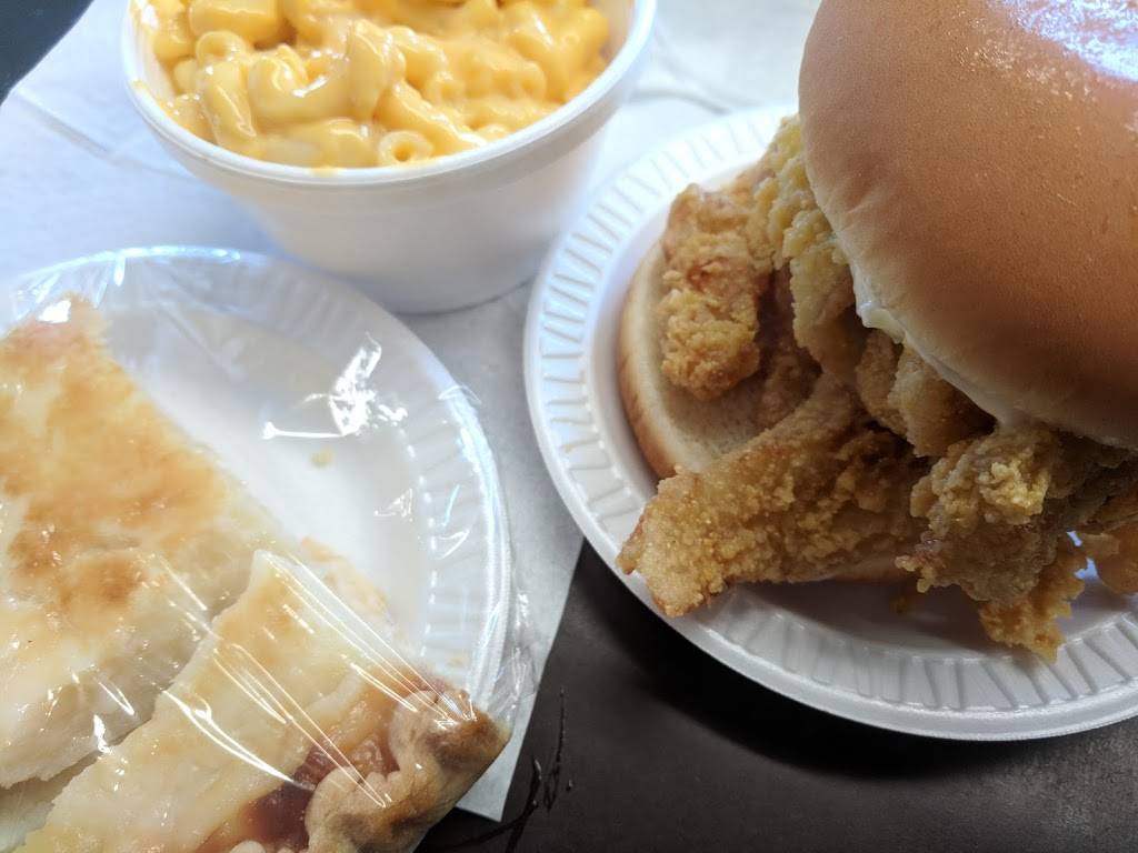 Ye Olde Fish House | restaurant | 2024 17th St, Columbus, IN 47201, USA | 8123782921 OR +1 812-378-2921