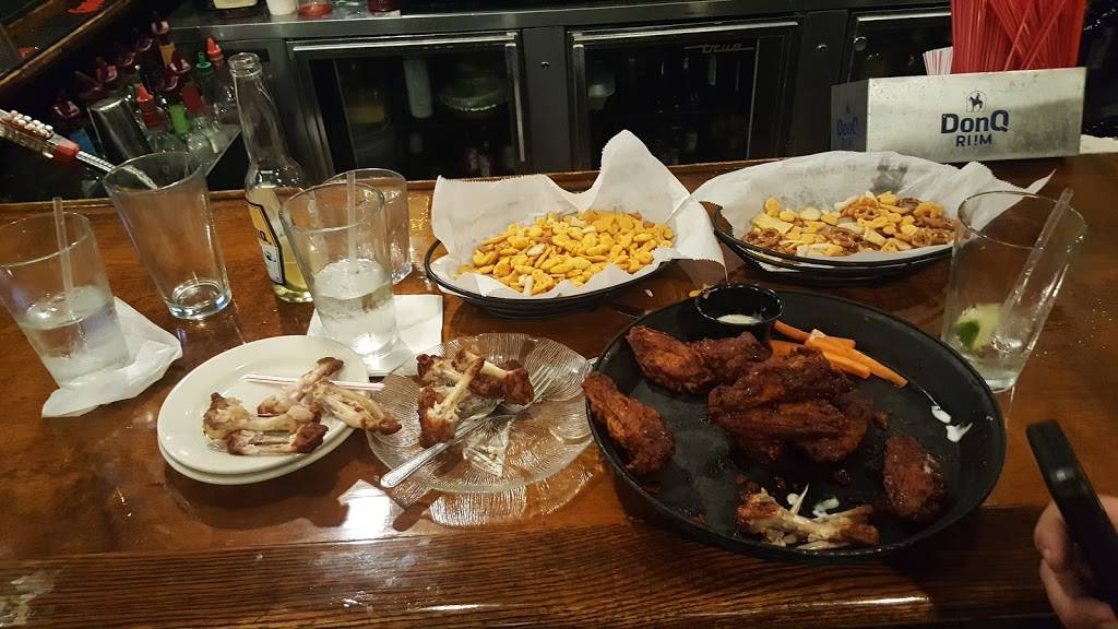 Napolatanos | restaurant | 606 NW 75th St, Gainesville, FL 32607, USA | 3523326671 OR +1 352-332-6671