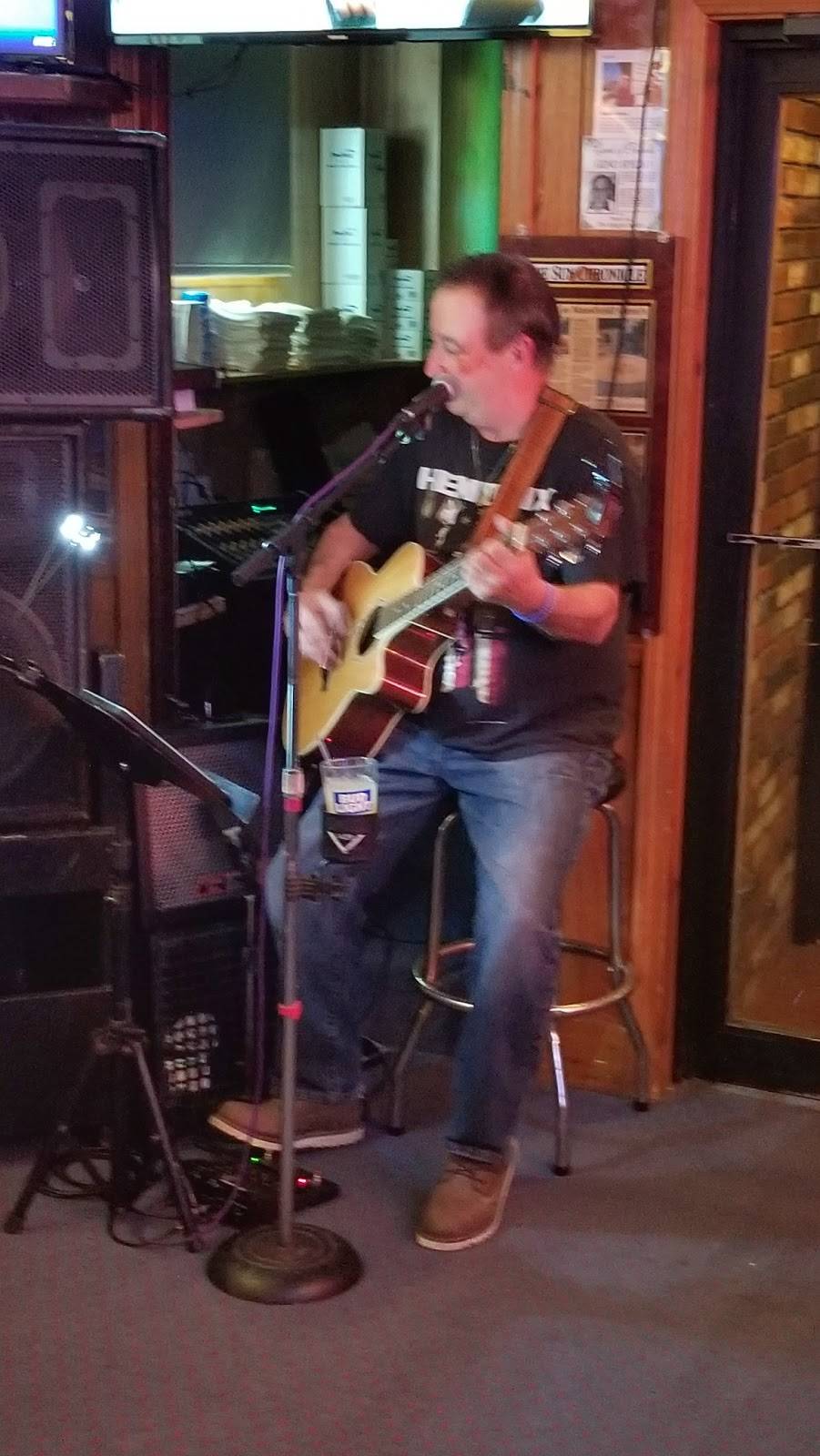 Genos Restaurant & Lounge | restaurant | 407 N Main St, Mansfield, MA 02048, USA | 5083398771 OR +1 508-339-8771