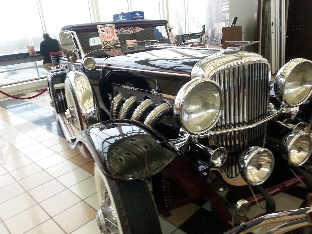 Dunkin | cafe | 13783 W Oasis Service Rd, Lake Forest, IL 60045, USA | 8476151700 OR +1 847-615-1700