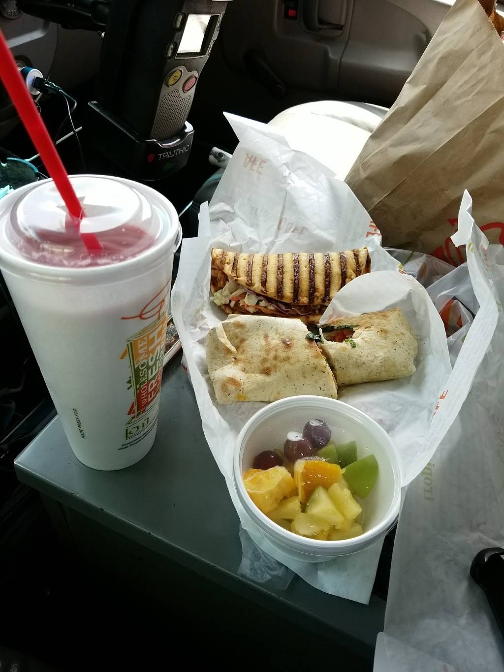 Tropical Smoothie Cafe | restaurant | 7354 Haggerty Rd, West Bloomfield Township, MI 48322, USA | 2487883500 OR +1 248-788-3500