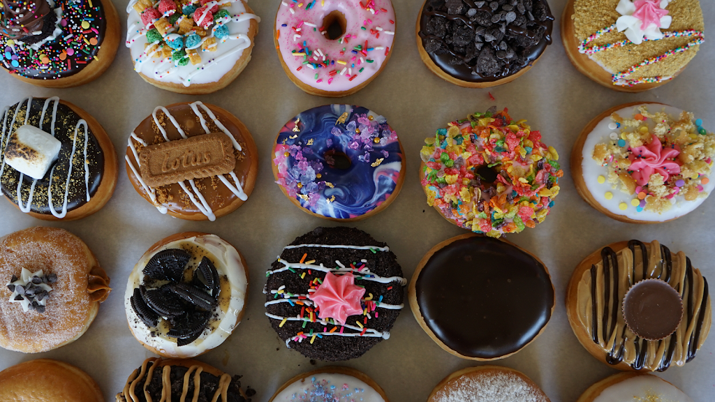 Yonutz Gourmet Donuts & Ice Cream | bakery | 121 NW 136th Ave, Sunrise, FL 33325, USA | 9548461115 OR +1 954-846-1115