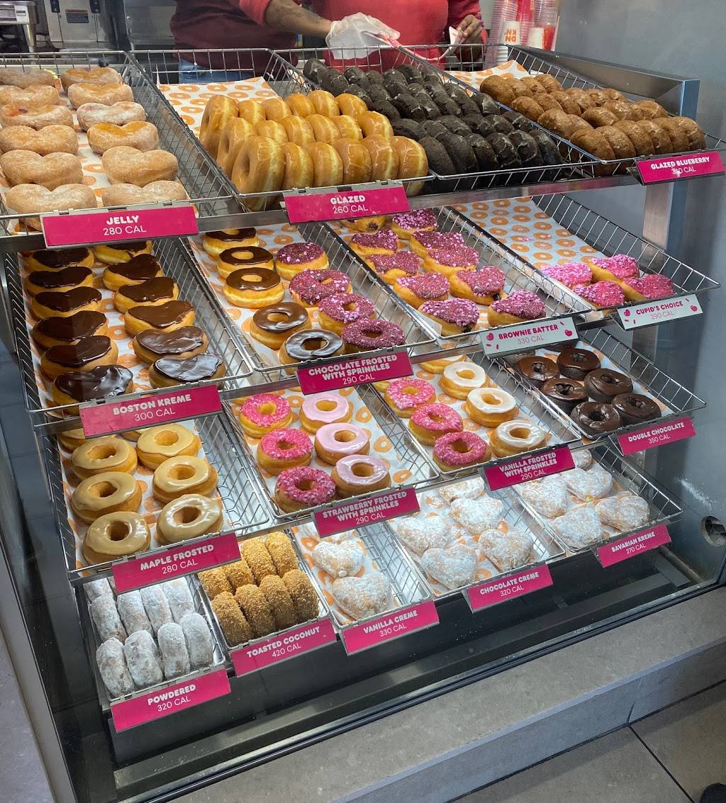Dunkin | bakery | 6401 E NW Hwy, Dallas, TX 75231, USA | 2149871704 OR +1 214-987-1704