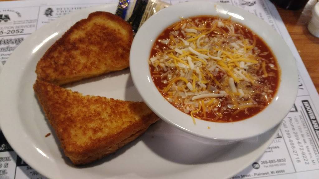 Clippers Cafe | restaurant | 1566 10th St, Martin, MI 49070, USA | 2696724556 OR +1 269-672-4556