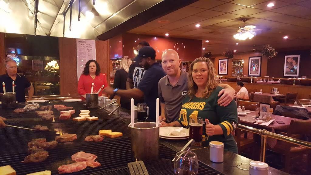 Prime Quarter Steak House | restaurant | 2610 S Oneida St, Green Bay, WI 54304, USA | 9204988701 OR +1 920-498-8701