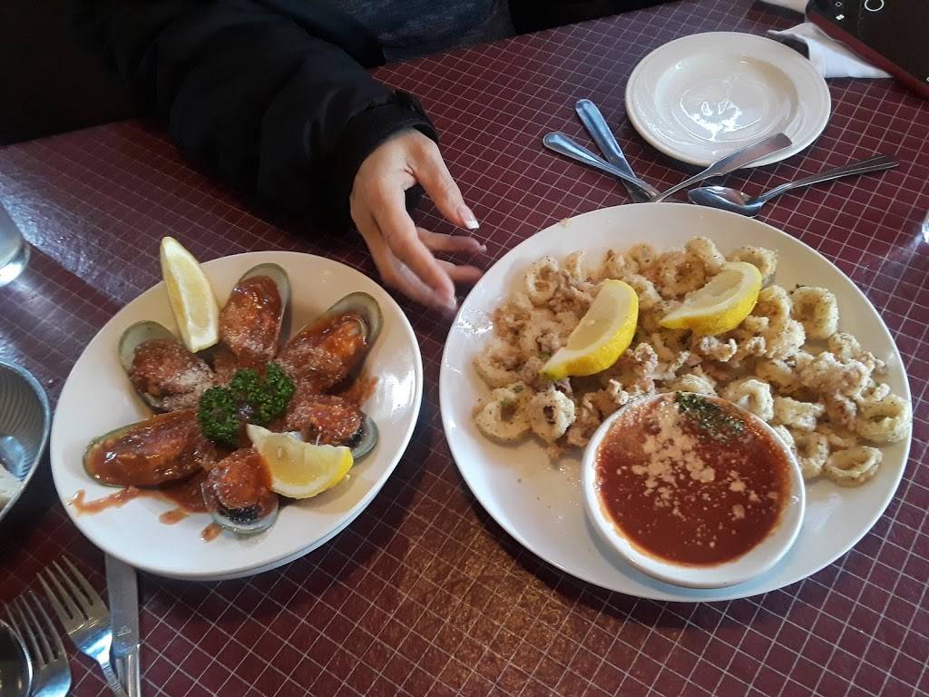 Salvatores | restaurant | 12801 E US Hwy 40, Independence, MO 64055, USA | 8167372400 OR +1 816-737-2400