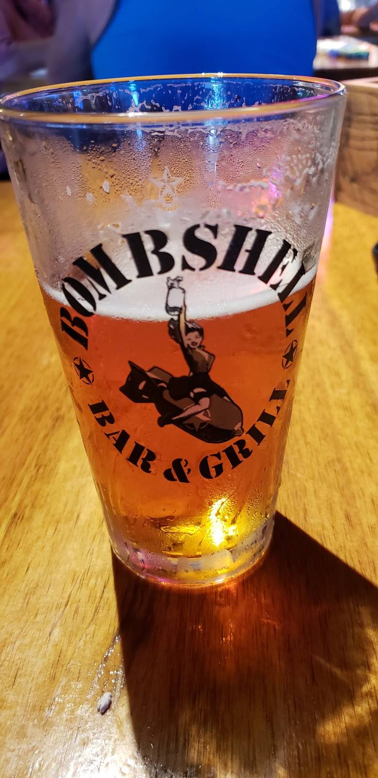 Bombshell Bar and Grill | restaurant | 3915 Mid Rivers Mall Dr, St Peters, MO 63376, USA | 6363063554 OR +1 636-306-3554