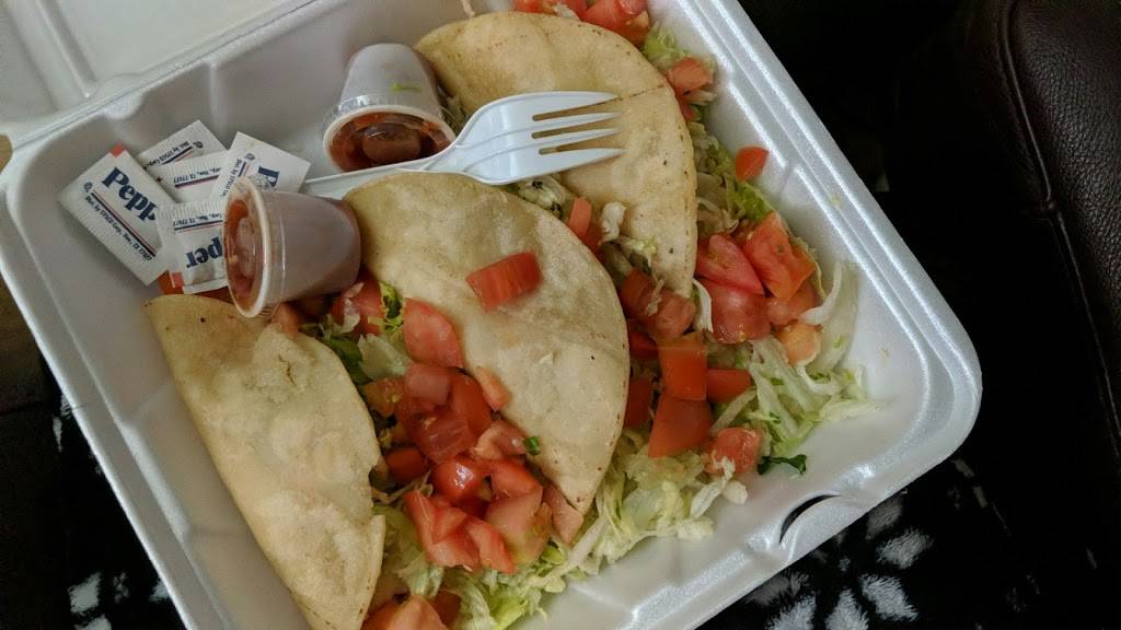 Herberts Taco Hut | restaurant | 419 Riverside Dr, San Marcos, TX 78666, USA | 5123922993 OR +1 512-392-2993