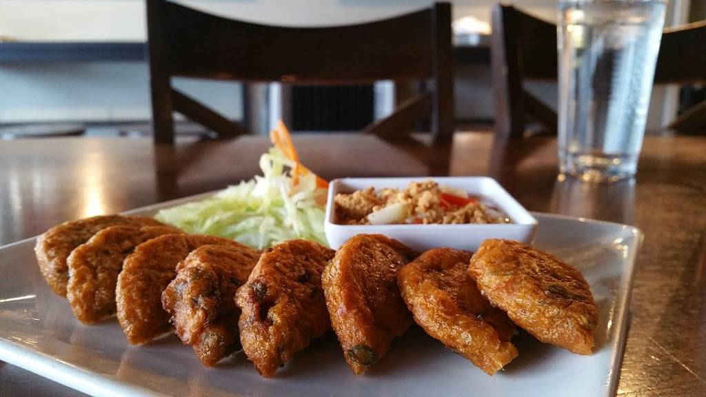 Café de Bangkok | meal takeaway | 1232 W Elizabeth St C-7, Fort Collins, CO 80521, USA | 9706728127 OR +1 970-672-8127