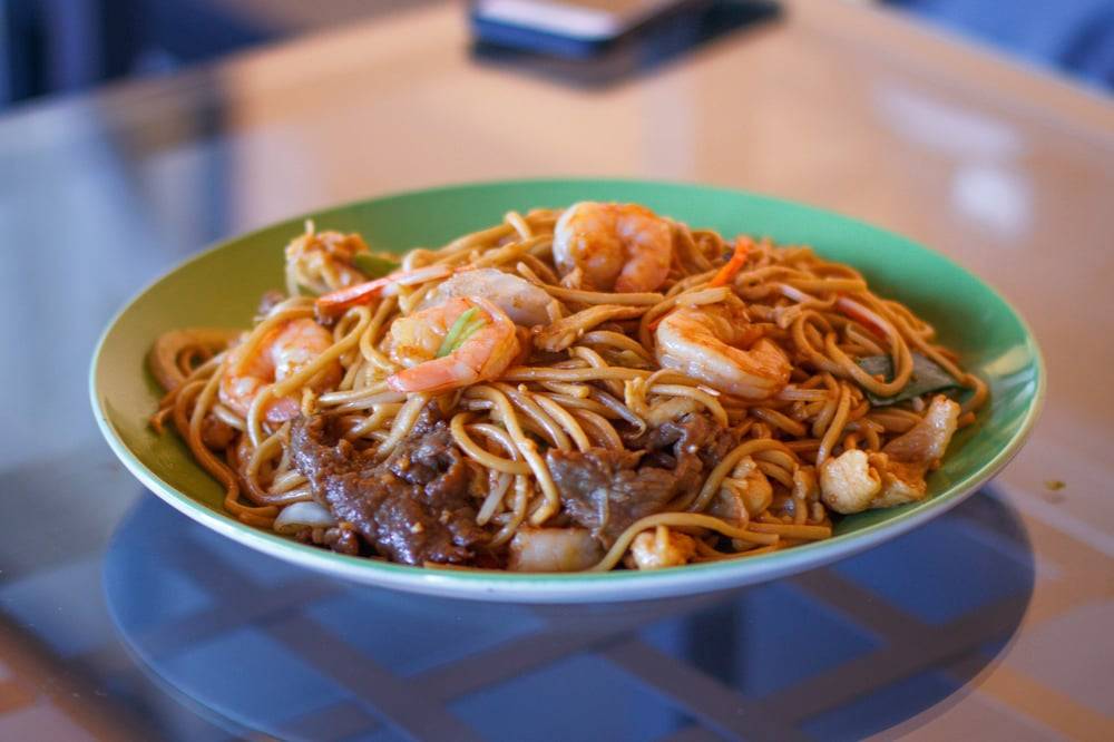 101 Asian Kitchen | restaurant | 2547, 7170 Beverly Blvd, Los Angeles, CA 90036, USA | 3239342999 OR +1 323-934-2999