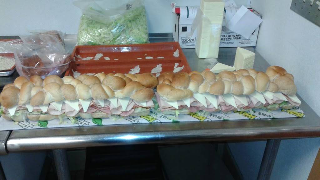 Subway Restaurants | restaurant | Retail Centre, 6217 E Hillsborough Ave Unit 109, Tampa, FL 33610, USA | 8136265085 OR +1 813-626-5085