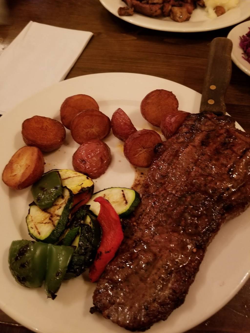 Krolewskie Jadlo | restaurant | 66-21 Fresh Pond Rd, Flushing, NY 11385, USA | 7183666226 OR +1 718-366-6226