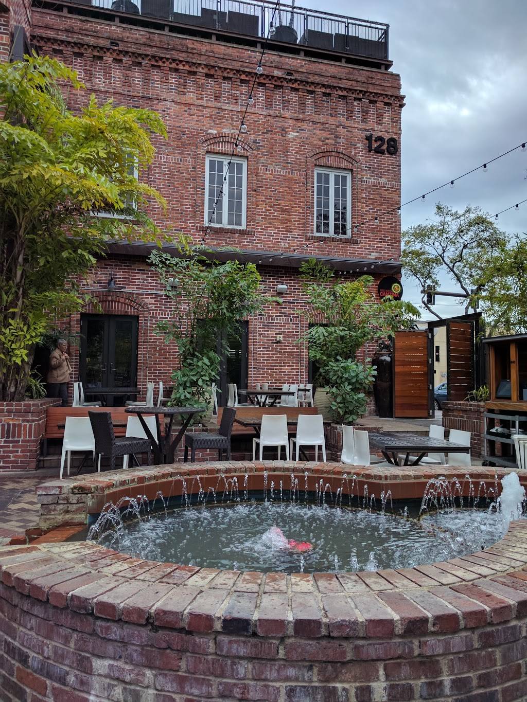 Red Mesa Cantina | restaurant | 128 3rd St S, St. Petersburg, FL 33701, USA | 7278968226 OR +1 727-896-8226