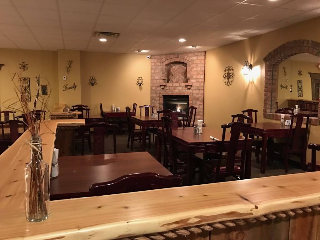 Mountain Bay Bar & Grill | restaurant | 104 S Wisconsin St, Pulaski, WI 54162, USA | 9208228705 OR +1 920-822-8705