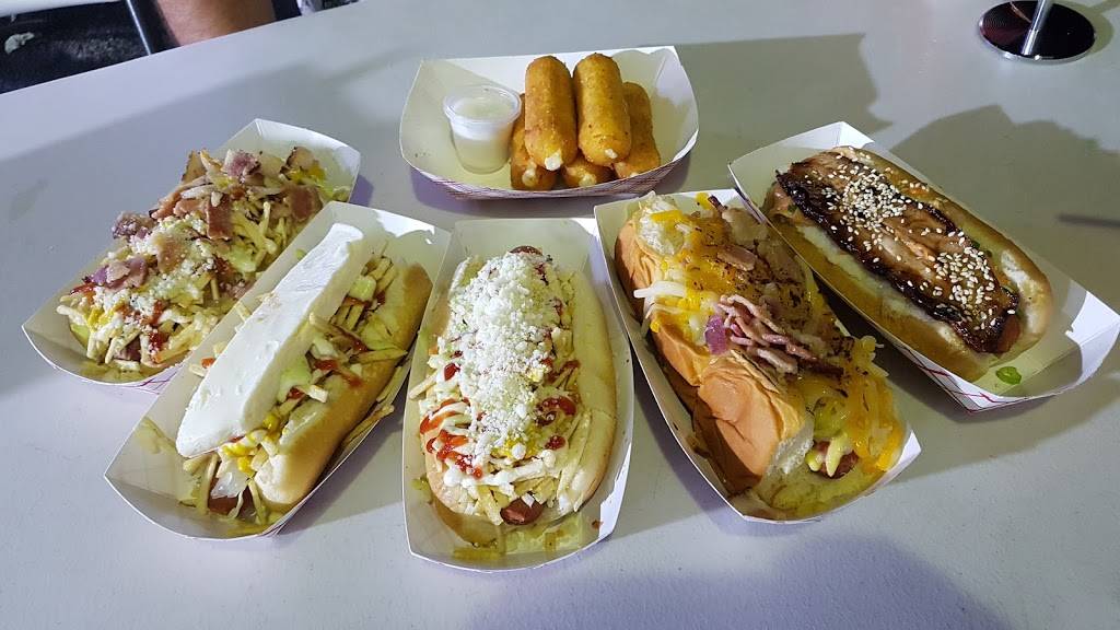 El Alpha Dog | restaurant | 8013 NW 66th St, Doral, FL 33166, USA | 3053053055 OR +1 305-305-3055