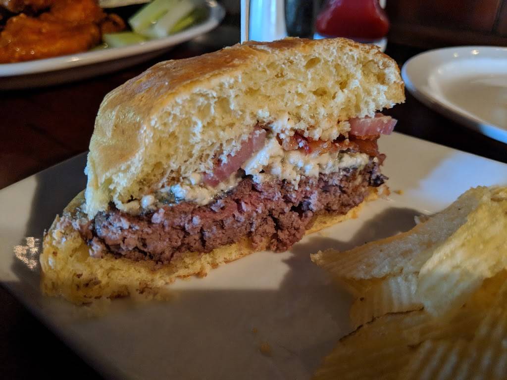 Barnsboro Inn | restaurant | 699 Main St, Sewell, NJ 08080, USA | 8564683557 OR +1 856-468-3557