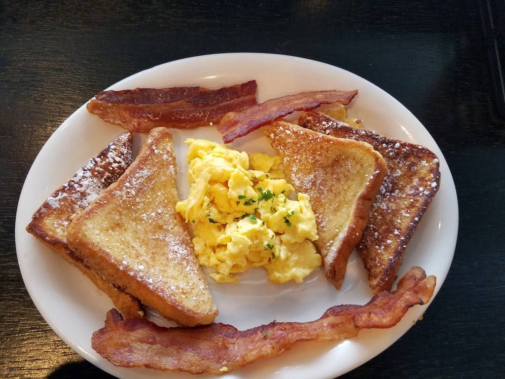 Krack Of Dawn Donuts | restaurant | 311 University Blvd ste 300, Round Rock, TX 78665, USA | 5129920376 OR +1 512-992-0376