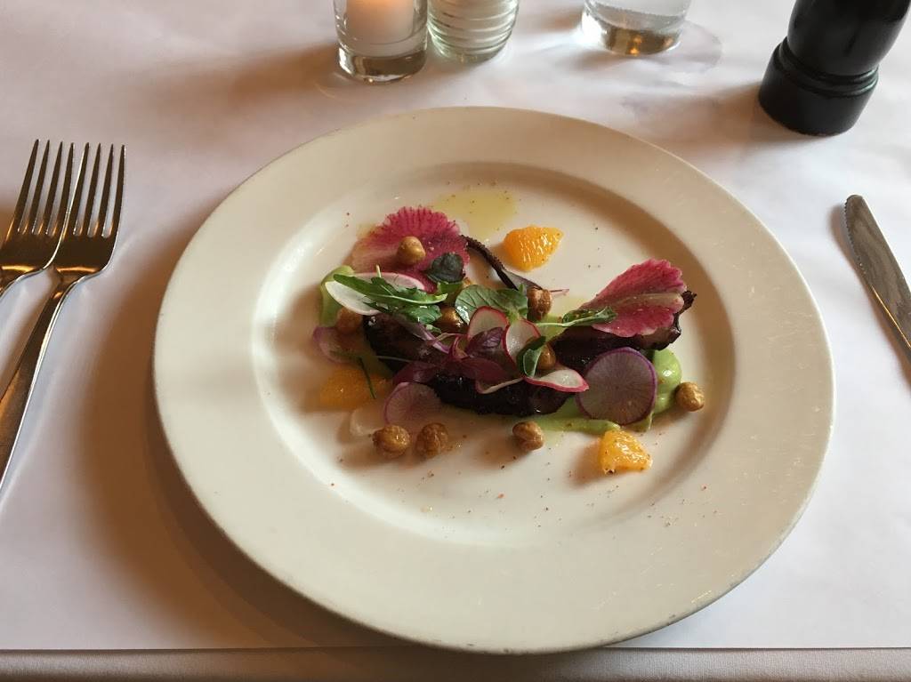 Cafe Luxembourg | restaurant | 200 W 70th St, New York, NY 10023, USA | 2128737411 OR +1 212-873-7411