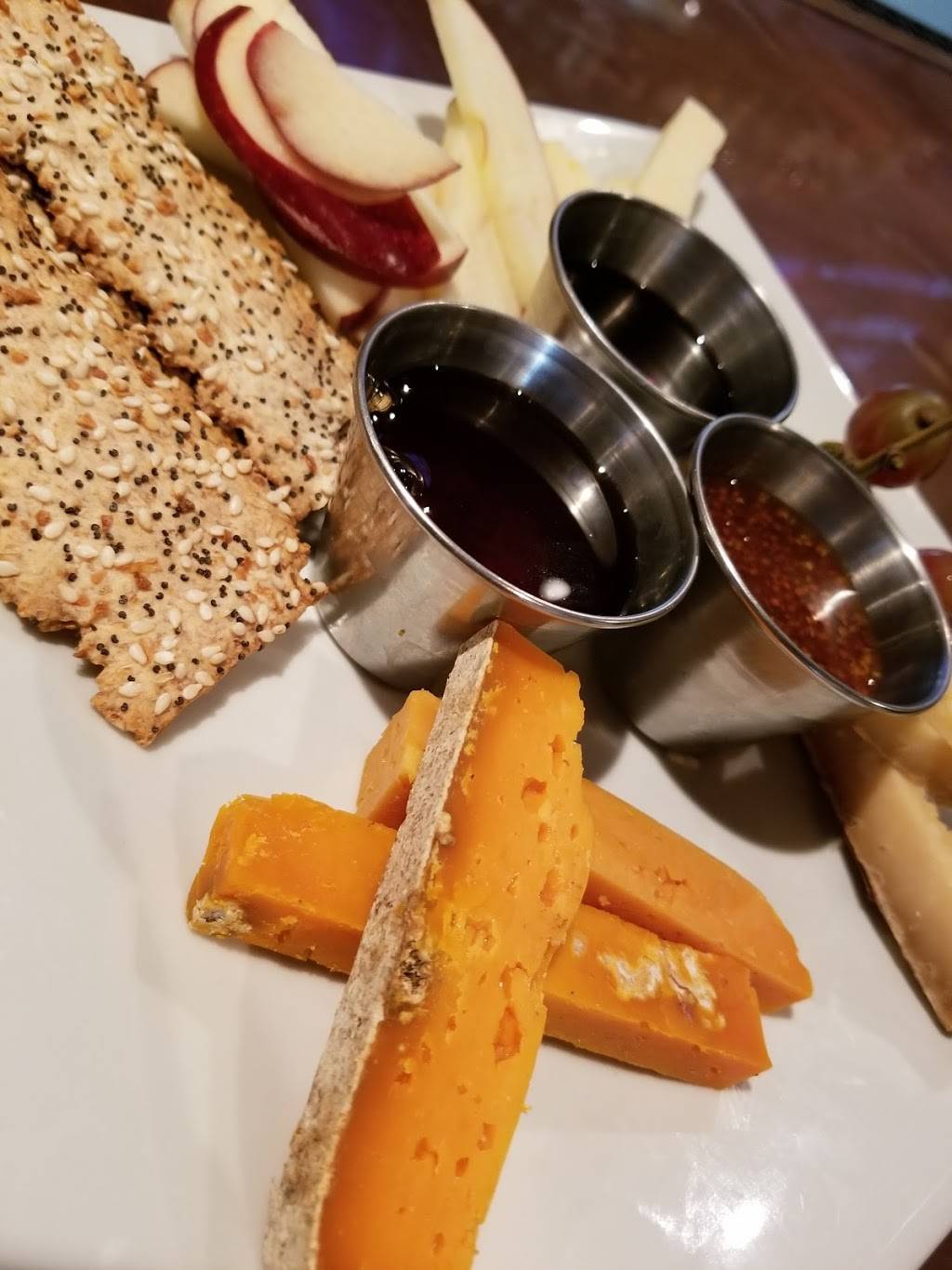 Tapped | restaurant | 22 Henry St Unit #2, Middletown, NY 10940, USA | 8457754216 OR +1 845-775-4216