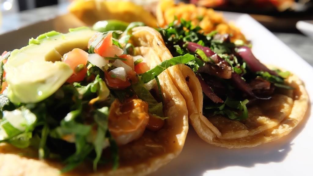Taco Madre | restaurant | 902 Randall Rd, St. Charles, IL 60175, USA | 6305496161 OR +1 630-549-6161