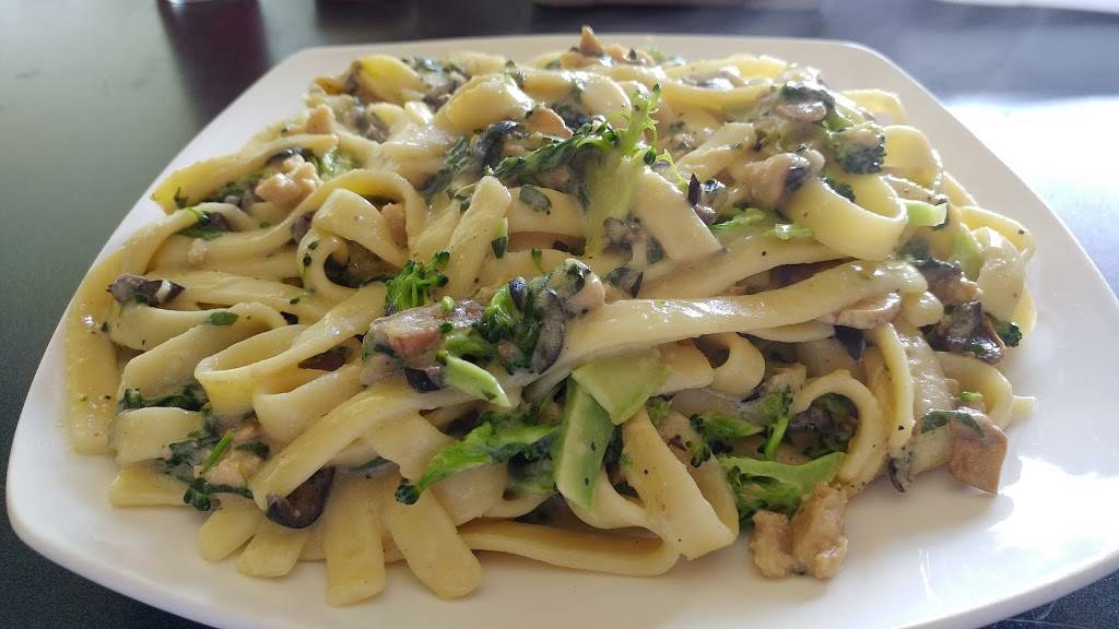 Vegan Korner | restaurant | 299 W Olive St, Colton, CA 92324, USA | 9093702644 OR +1 909-370-2644