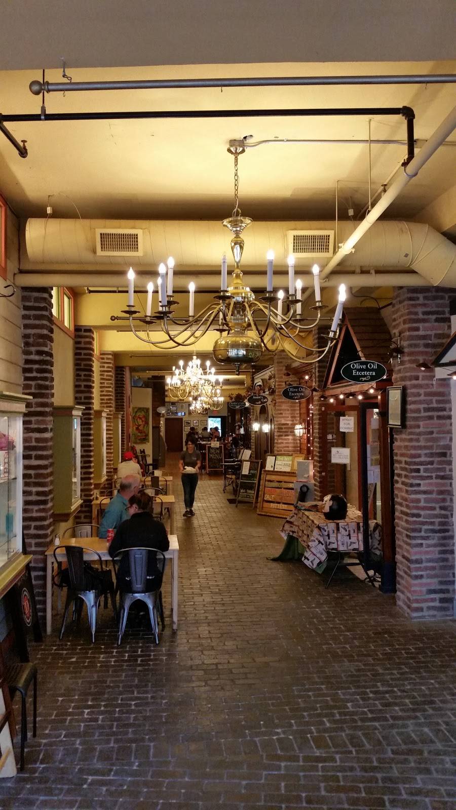 Spuntino Wood Fired Pizzeria | restaurant | 22 S Main St, Doylestown, PA 18901, USA | 2153407660 OR +1 215-340-7660