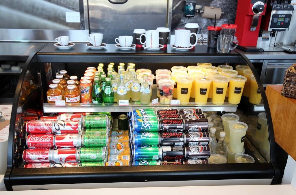 Aroma Espresso Bar | cafe | 2491 NE 186th St, Miami, FL 33180, USA | 7865203892 OR +1 786-520-3892