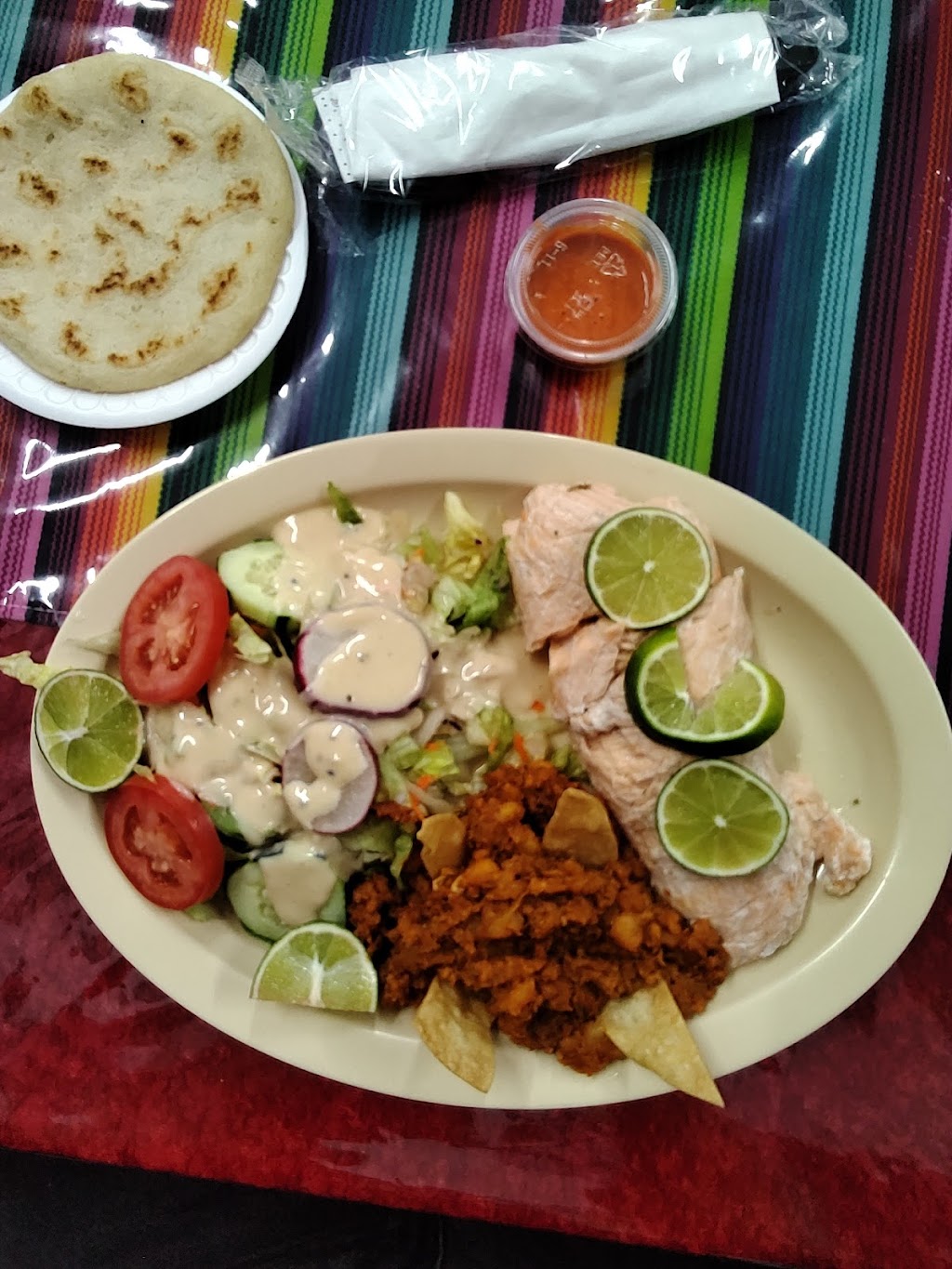 El Michoacano Restaurant | restaurant | 7315 Pacific Blvd, Huntington Park, CA 90255, USA | 3237490044 OR +1 323-749-0044