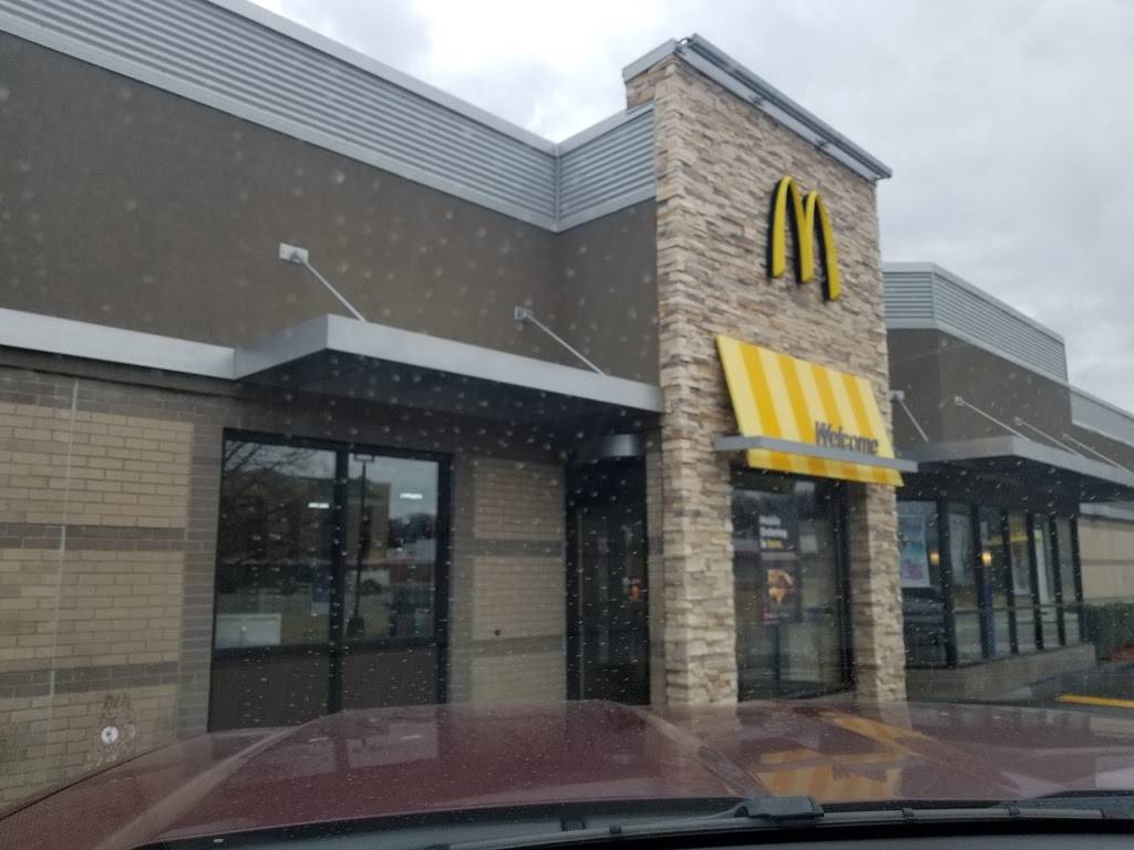 McDonalds | cafe | 1423 N Milt Phillips Ave, Seminole, OK 74868, USA | 4053822965 OR +1 405-382-2965