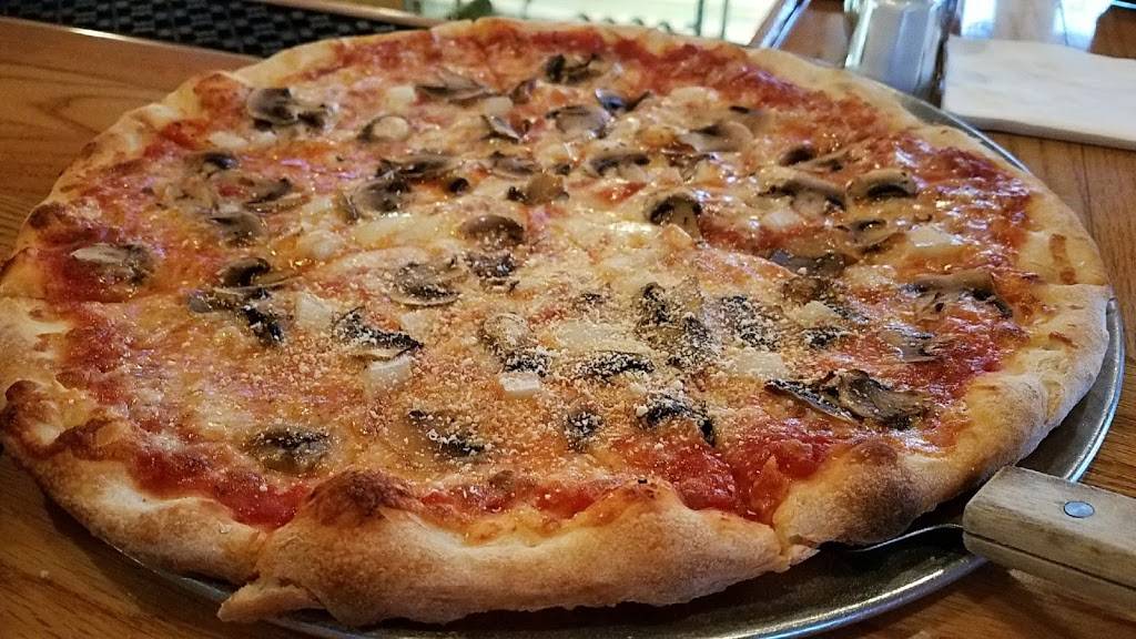 Vinnys Pizza and Italian Grill | restaurant | 10019 MD-346, Berlin, MD 21811, USA | 4103903713 OR +1 410-390-3713