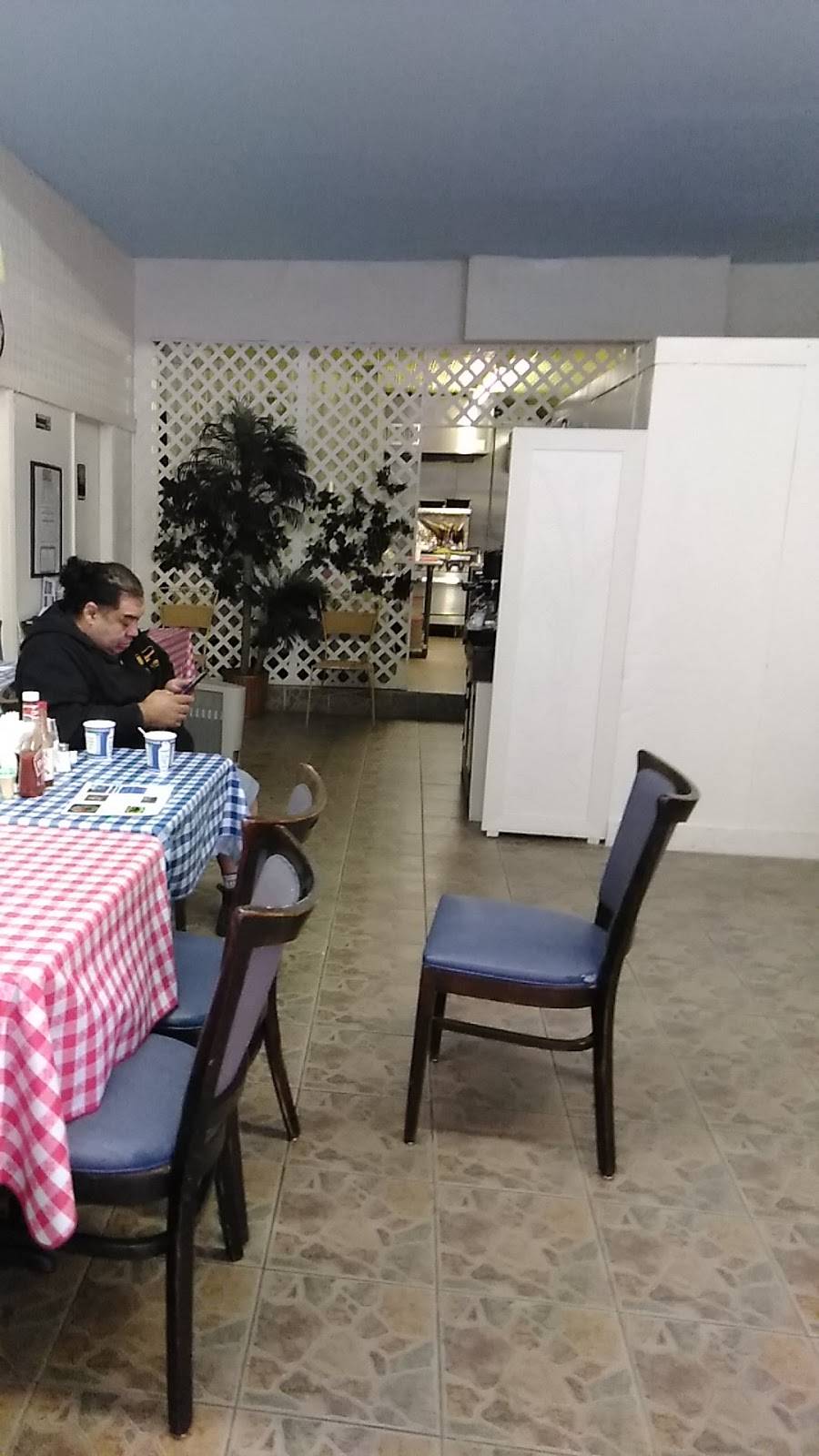 Ricon Catracho | restaurant | 1117 New York Ave, Union City, NJ 07087, USA | 2014306676 OR +1 201-430-6676