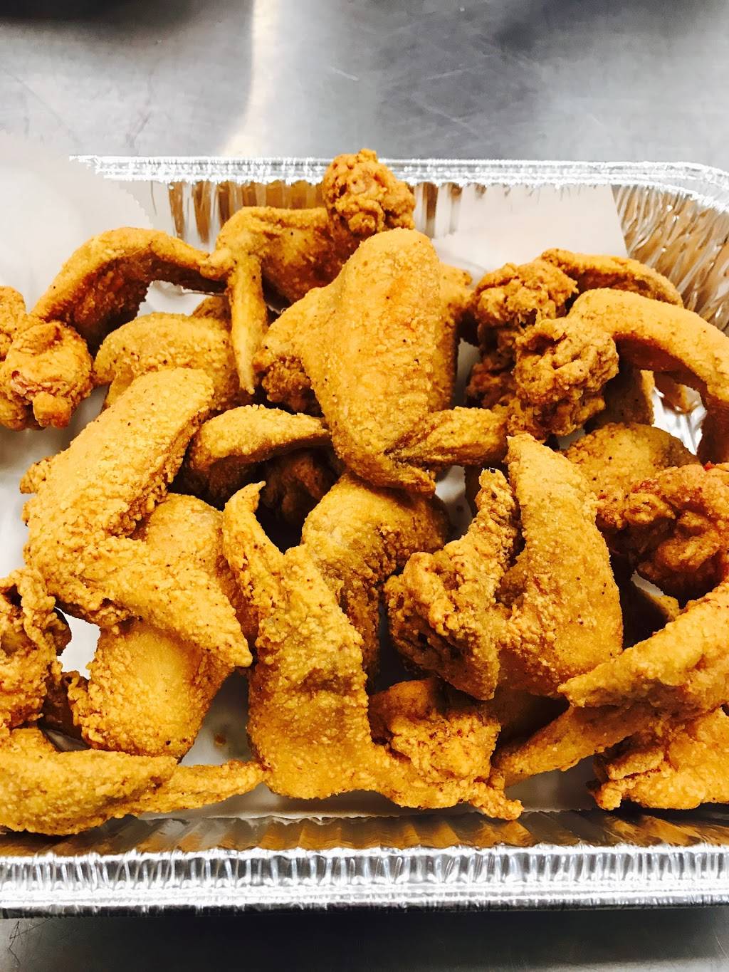 Chicago Fish & Chicken | restaurant | 16900 Plymouth Rd, Detroit, MI 48227, USA | 3136596956 OR +1 313-659-6956