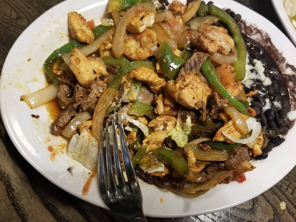 Lucianas Mexican Restaurant and Cantina #2 | restaurant | 3716 E 82nd St, Indianapolis, IN 46240, USA | 3172888864 OR +1 317-288-8864