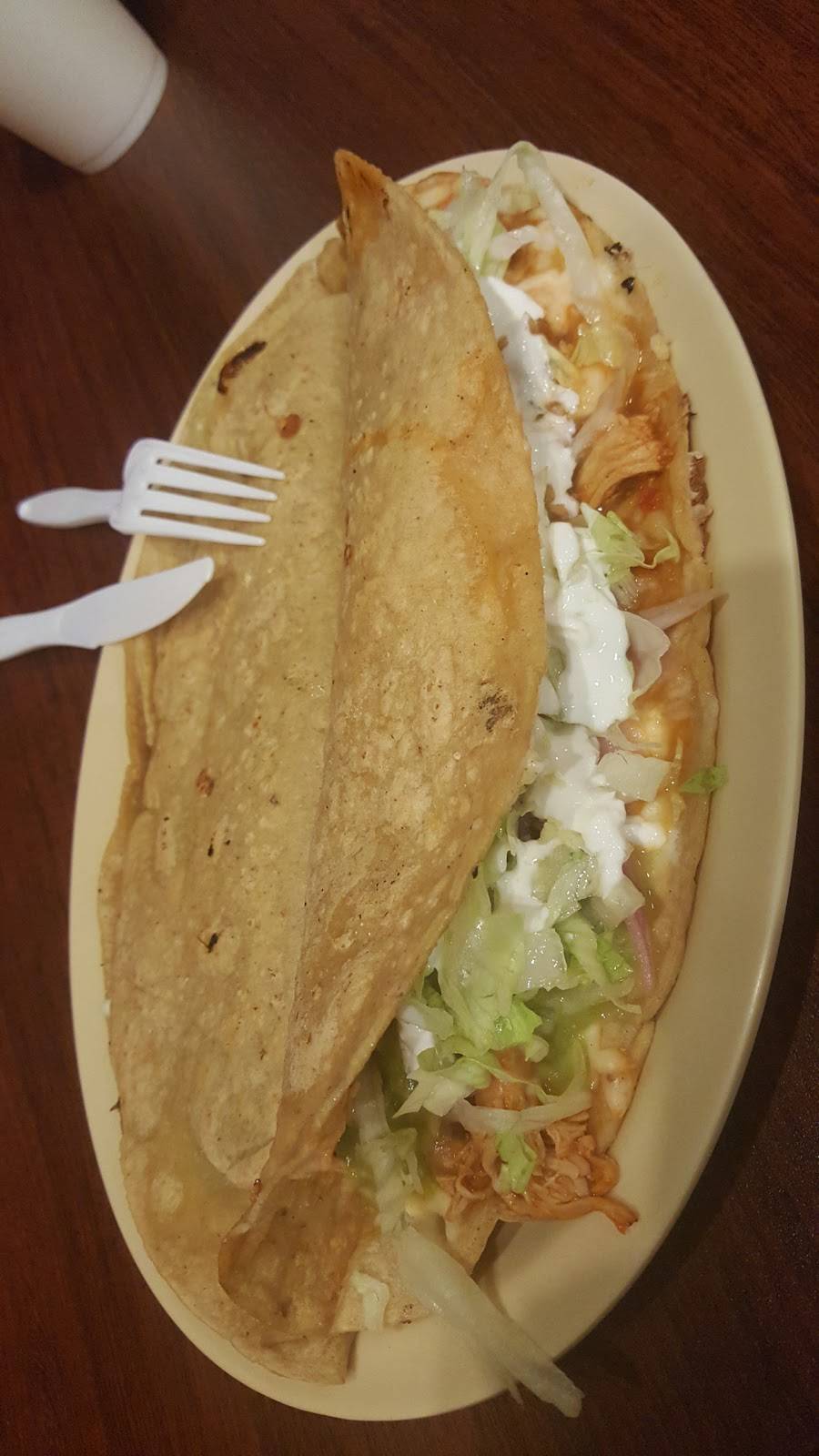 Las Quecas | restaurant | 6311 Cermak Rd, Berwyn, IL 60402, USA | 7089567371 OR +1 708-956-7371