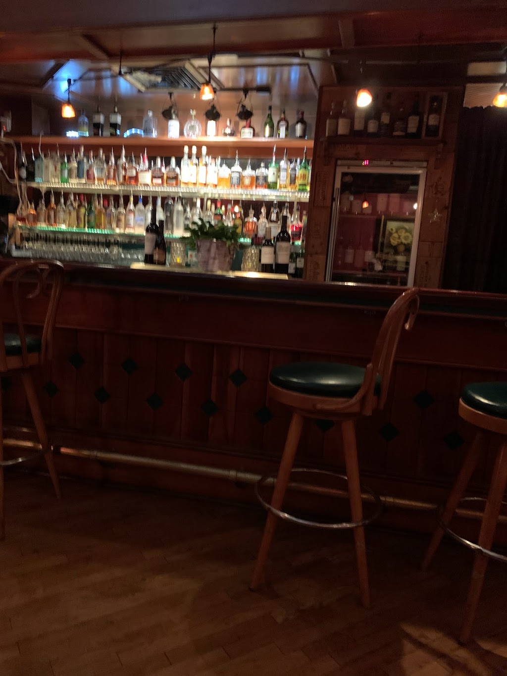 Gilardis | restaurant | 820 E Walnut St, Springfield, MO 65806, USA | 4178626400 OR +1 417-862-6400