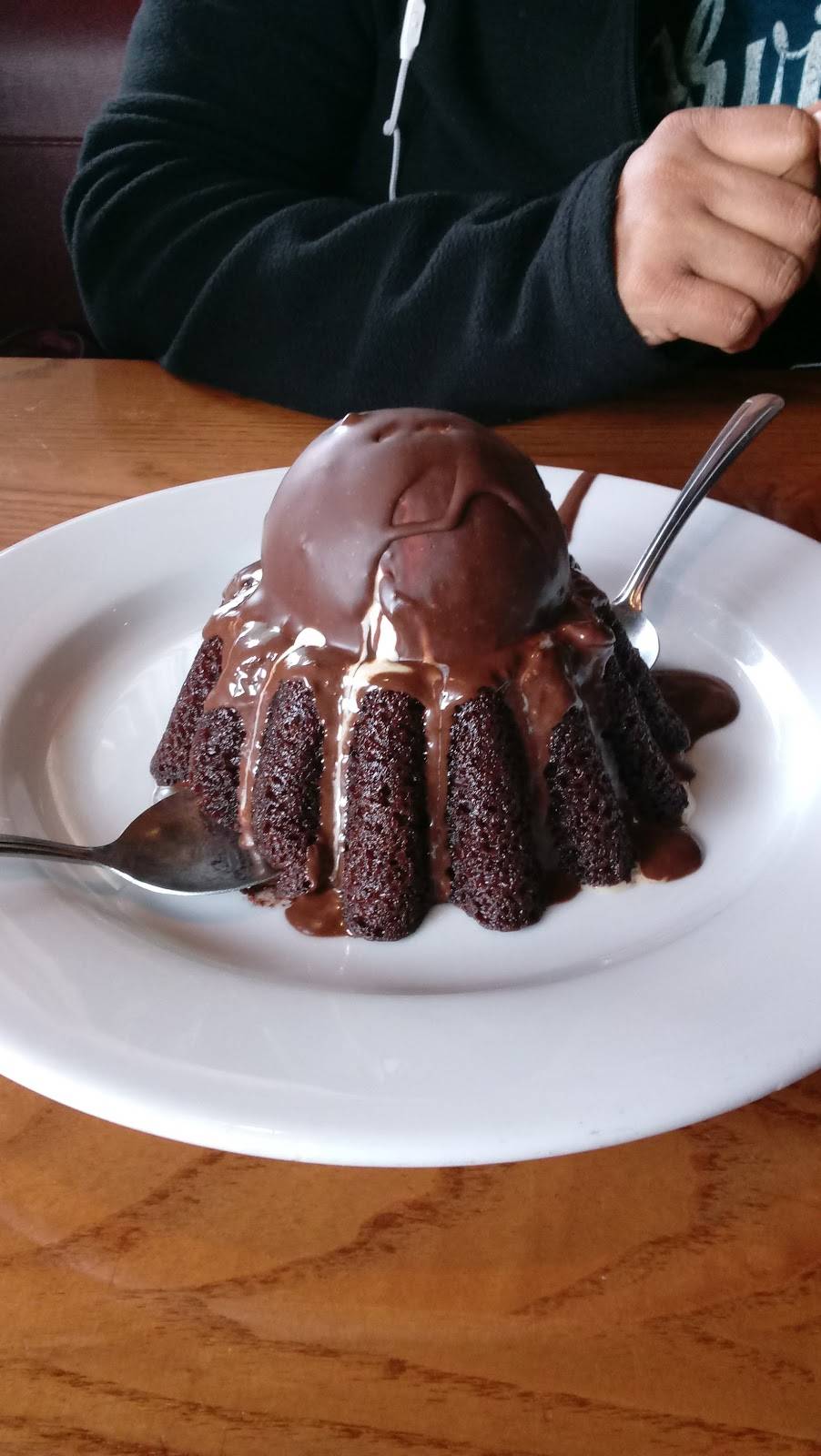 Chilis Grill & Bar | restaurant | 265 S Abilene St, Aurora, CO 80012, USA | 7208591192 OR +1 720-859-1192