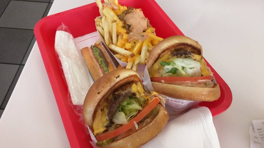 In-N-Out Burger | restaurant | 450 Auto Center Dr, Corona, CA 92882, USA | 8007861000 OR +1 800-786-1000