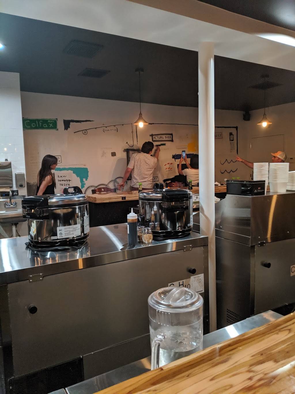 Park Hill Sushi Co | restaurant | 4900 E Colfax Ave, Denver, CO 80220, USA | 3039539581 OR +1 303-953-9581