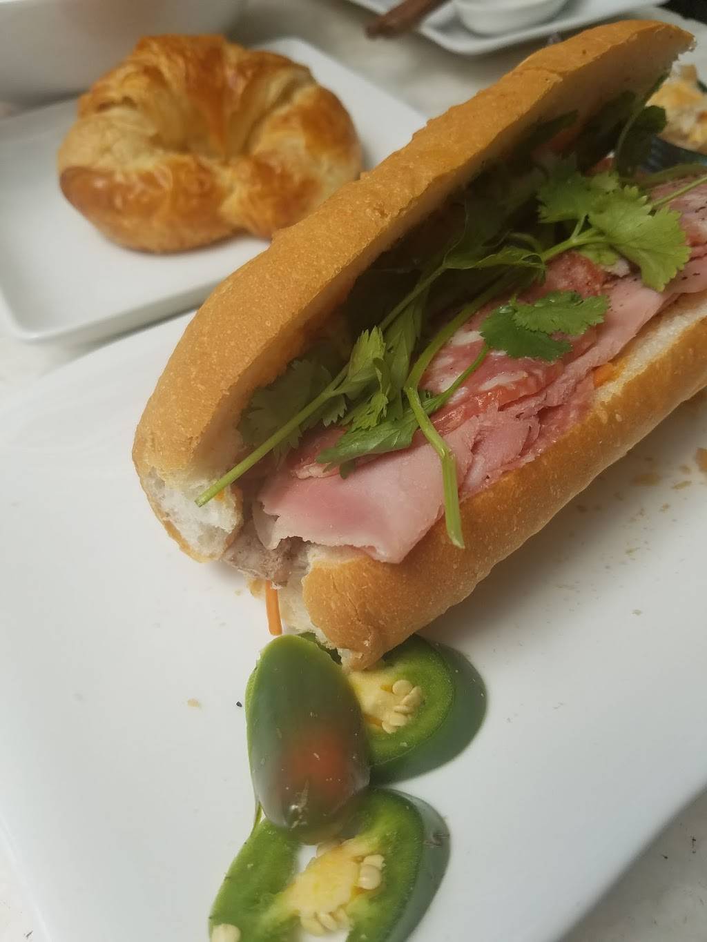 Alesia Restaurant | restaurant | 7204 Central Avenue North, St. Petersburg, FL 33707, USA | 7273459701 OR +1 727-345-9701