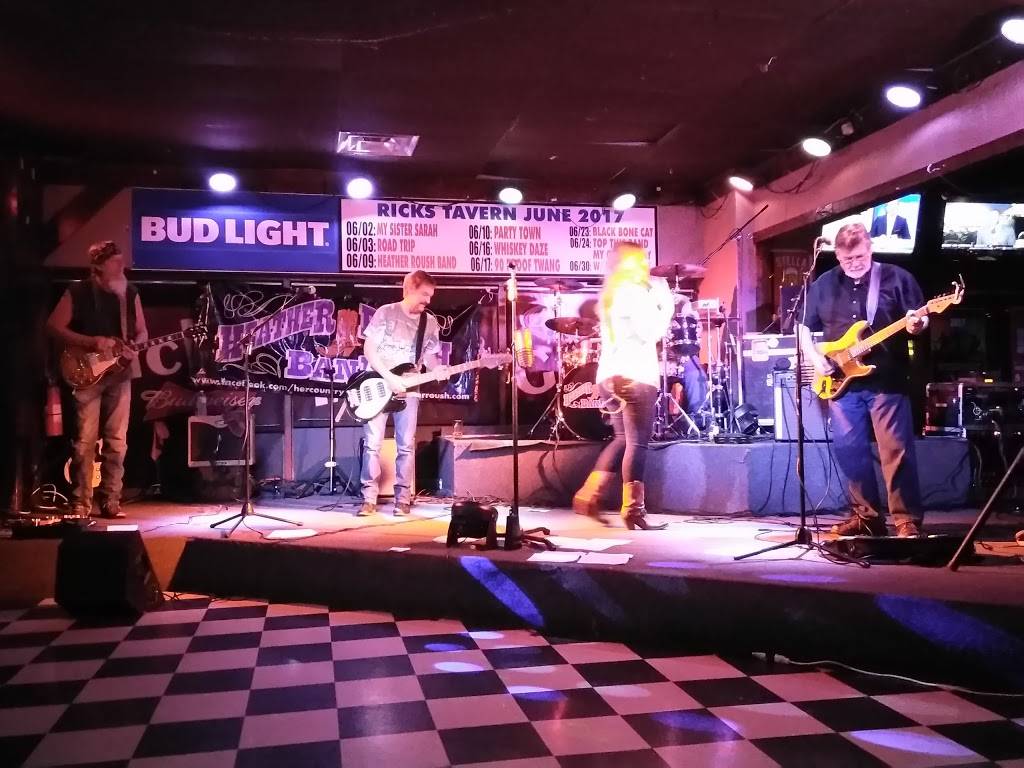 Ricks Tavern | restaurant | 5955 Boymel Dr, Fairfield, OH 45014, USA | 5138741992 OR +1 513-874-1992