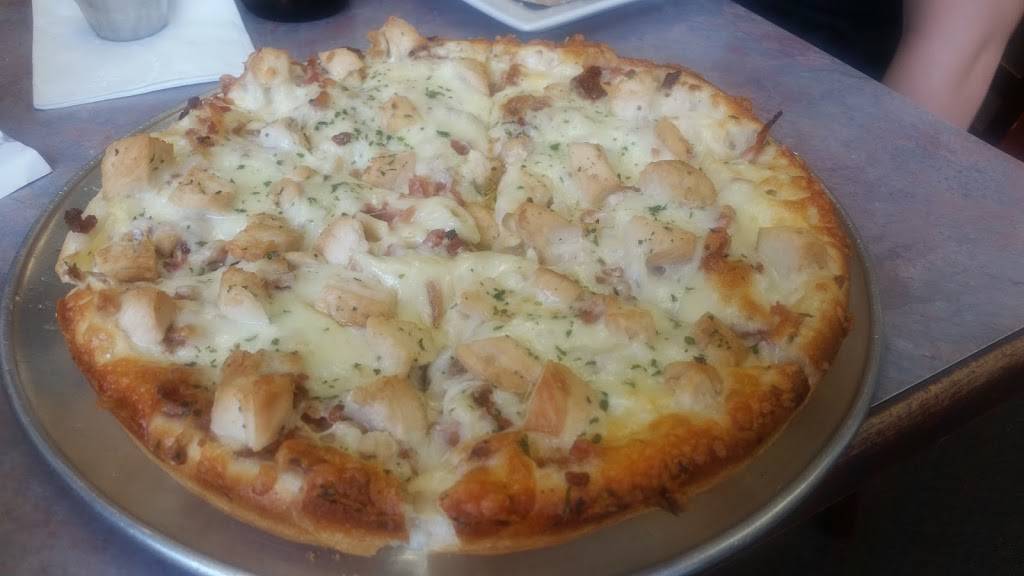 Wilton House of Pizza | restaurant | 28 Forest Rd, Wilton, NH 03086, USA | 6036542020 OR +1 603-654-2020