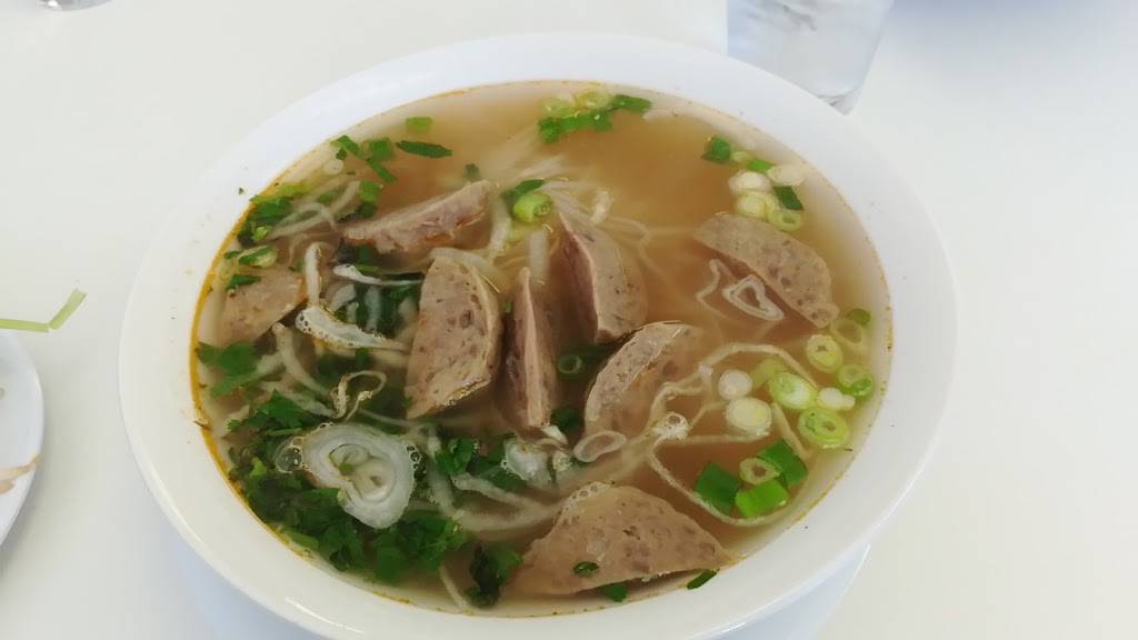 PHO VN | restaurant | 1930 W Thunderbird Rd, Phoenix, AZ 85023, USA | 6233744824 OR +1 623-374-4824