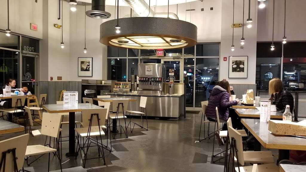 Chipotle Mexican Grill | restaurant | 7020 Mannheim Rd, Rosemont, IL 60018, USA | 8472999201 OR +1 847-299-9201