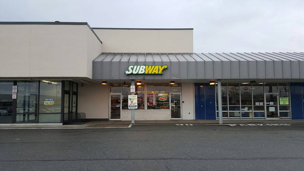 Subway | restaurant | 80 Newport Ave, Rumford, RI 02916, USA | 4012701925 OR +1 401-270-1925